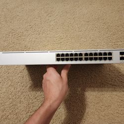 Ubiquiti USW-Pro-24-POE Switch