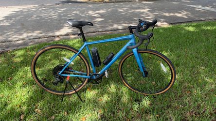 Cannondale Gravel Road Bike Blue