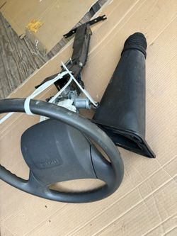 isuzu npr steering wheel and ignition/ key