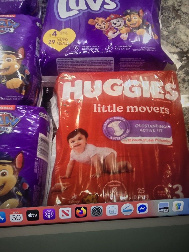 Huggies/ Lus Diapers Sizes P  3 And 4