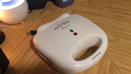 Waffle maker