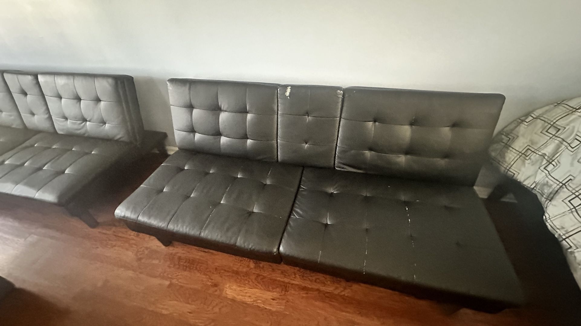 Black Futón Sofa bed 