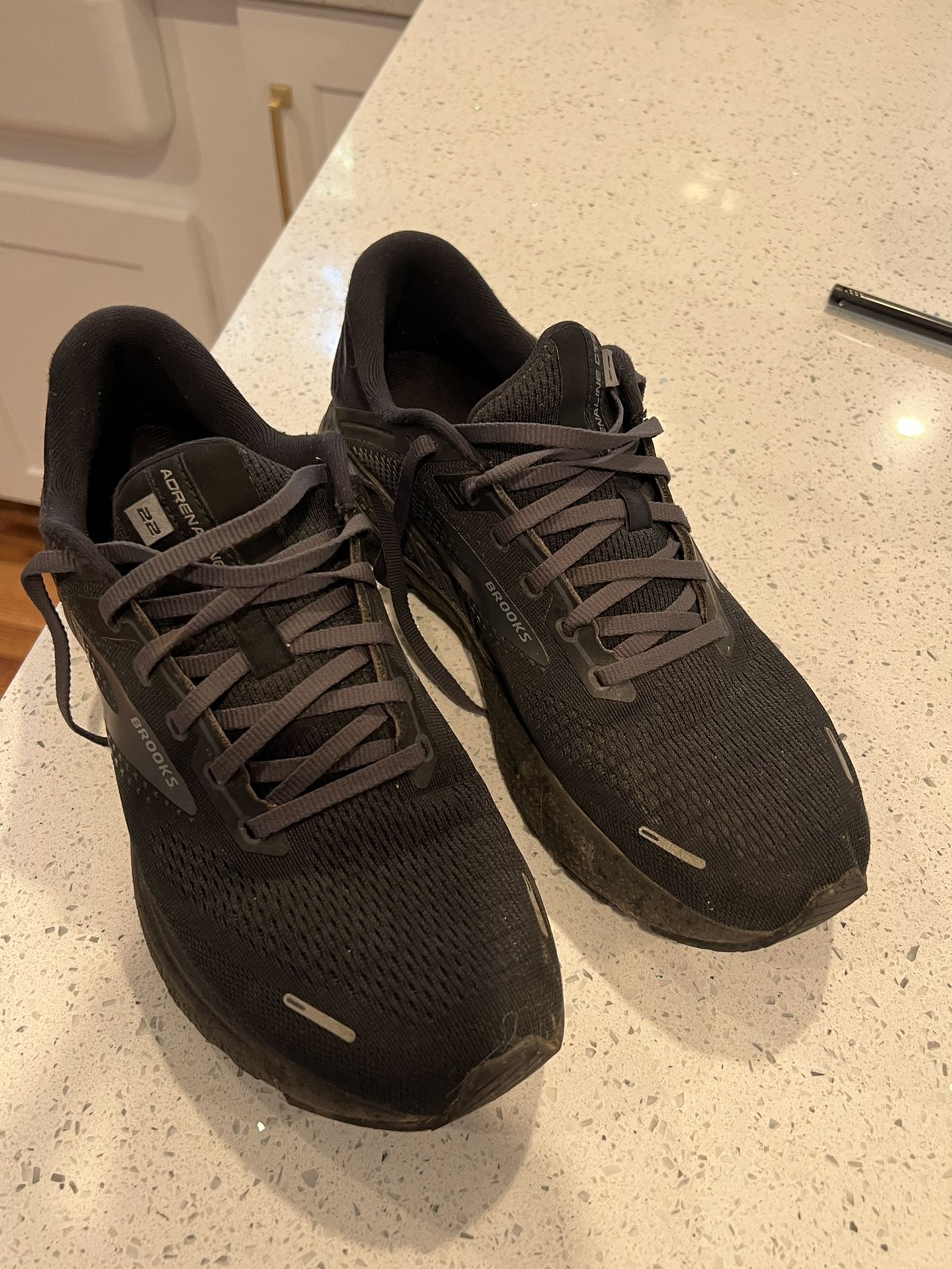 Brooks Cross Trainers