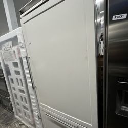 Viking Panel Ready Built In 36” Bottom Freezer Refrigerator 