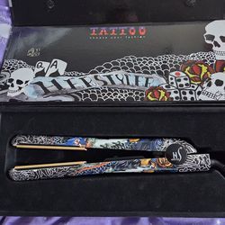 Her style hair straightener