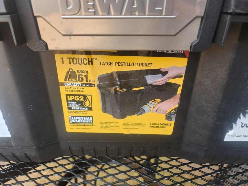 DEWALT TOOLBOX