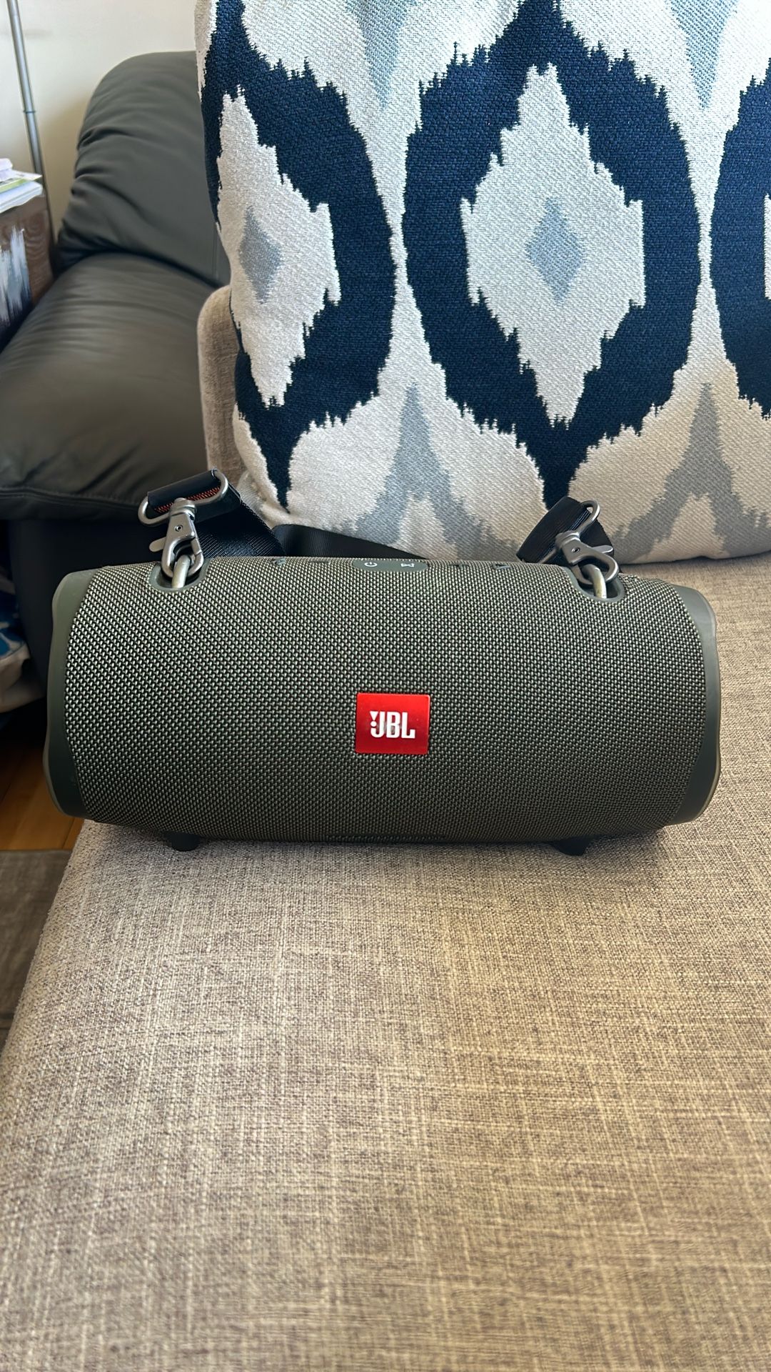 JBL XTREME 2 Like new
