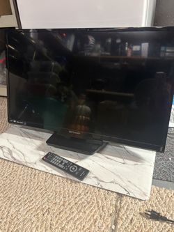 Emerson 32" LED TV with Remote – Works Great!