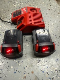 Milwaukee CHARGER M12 & M18   2- 5.0 batteries