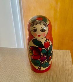 Nesting Dolls Russian Matryoska