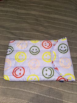 UO Baggu puffy laptop sleeve