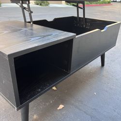 Coffee Table With Storage Solutions 