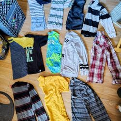 UPDATED 2/5/2026 💙Boy Clothes Size 10/12💙 Yo hablo español💙