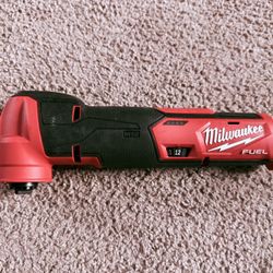 M12 FUEL 12V Lithium-Ion Cordless Oscillating Multi-Tool (Tool-Only)