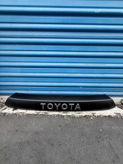 Toyota 4RUNNER 2020 2021 2022 2023 2024 Front CENTER Grill Grille OEM