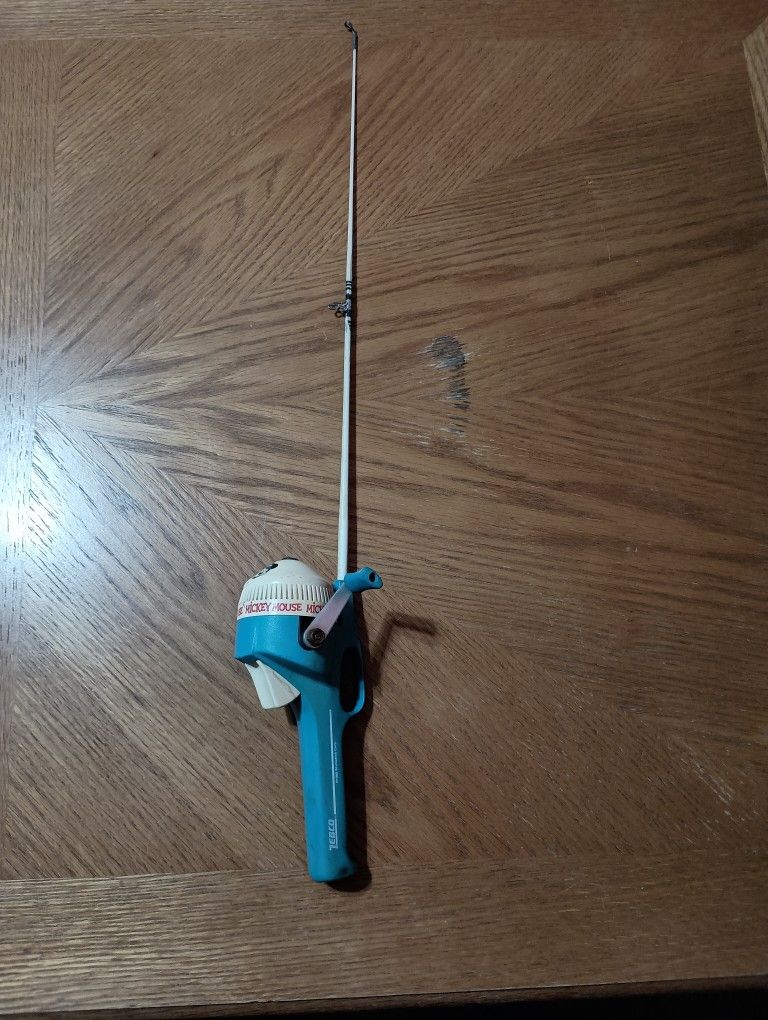 Vintage 1988 Mickey Mouse Zebco Kids Fishing Rod