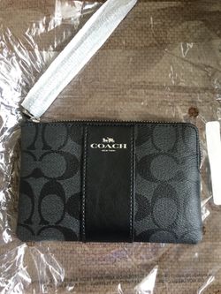 Coach Corner Zip Wristlet