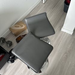 spinning chairs 