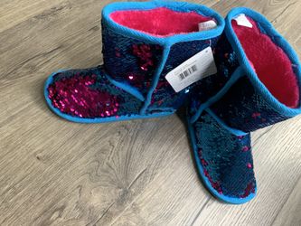 Muk Luks winter Boots Girls size 2