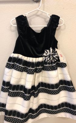 Brand New Black/Cream Holiday Dress Size 6