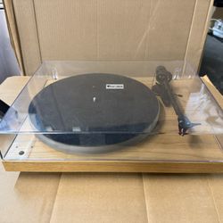 🔥 Pro-Ject Debut Carbon RecordMaster HiRes turntable