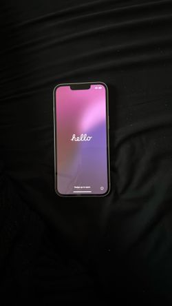 Light Pink iPhone 13 Used Great Condition 