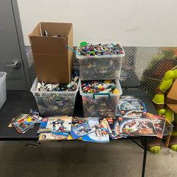 Large LEGO Bulk Lot 80lbs - Star Wars, Technic, Alpha Team