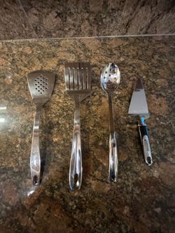 Kitchen Utensils / Spoons / Spatulas