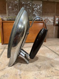 Vintage Montgomery Wards Iron OBO