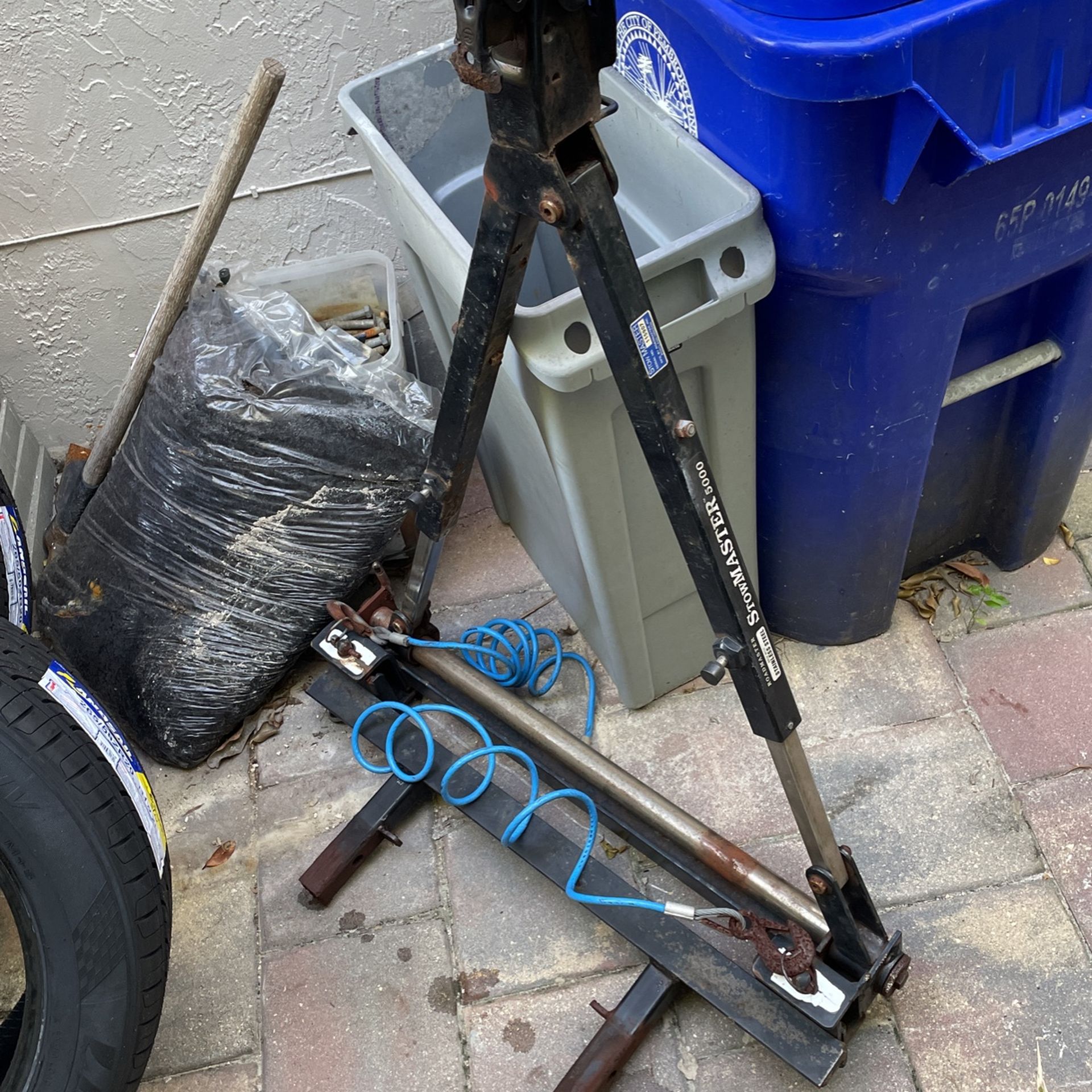 StowMaster 5000 RV Car Hauler