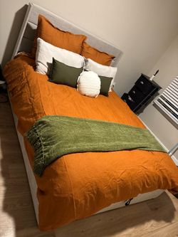 wayfair Storage Bed Frame + Zinus green tea memory foam Mattress