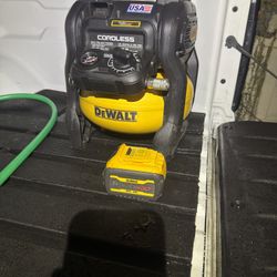Dewalt Portable Air Compressor 