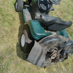 Mower. Starts Stalls Fixer As Is.     