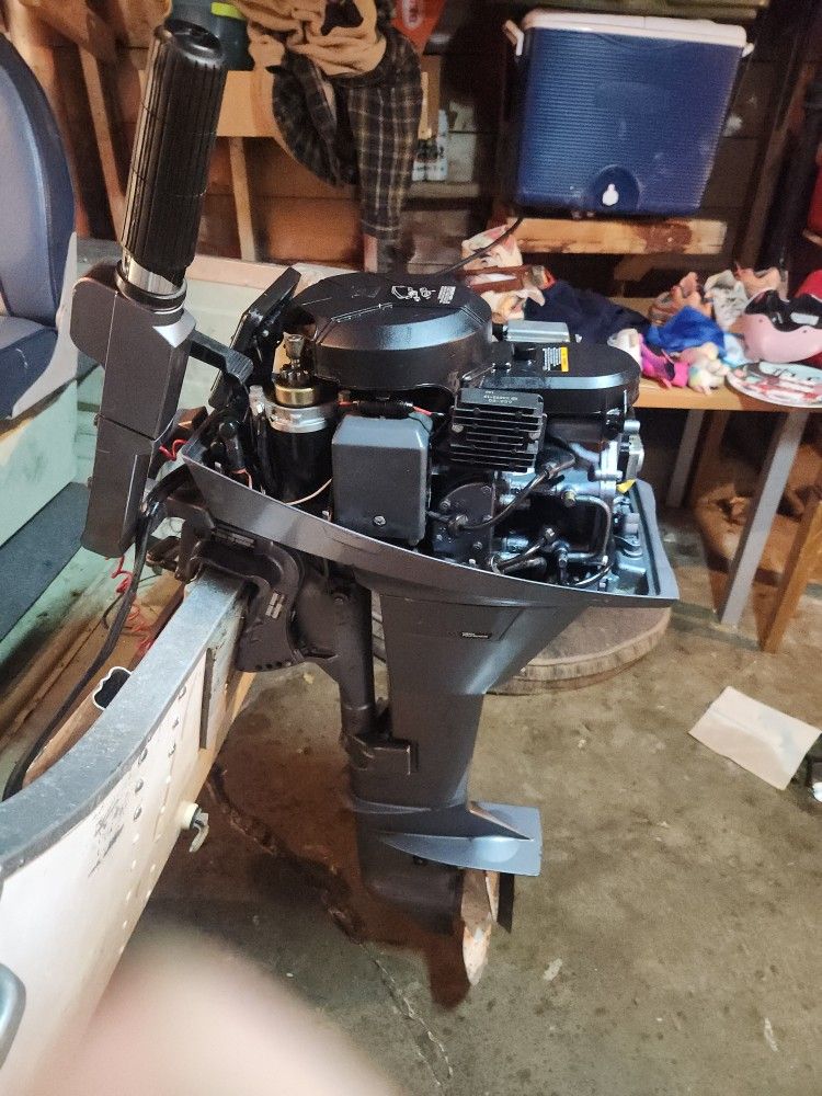 Yamaha 9.9 Hp Electric Start Four Stroke Like Low Hours