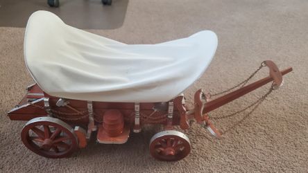 Vintage covered wagon lamp deals