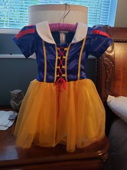 Snow white dress