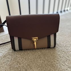 Burberry Macken Crossbody