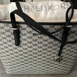 MK Purse