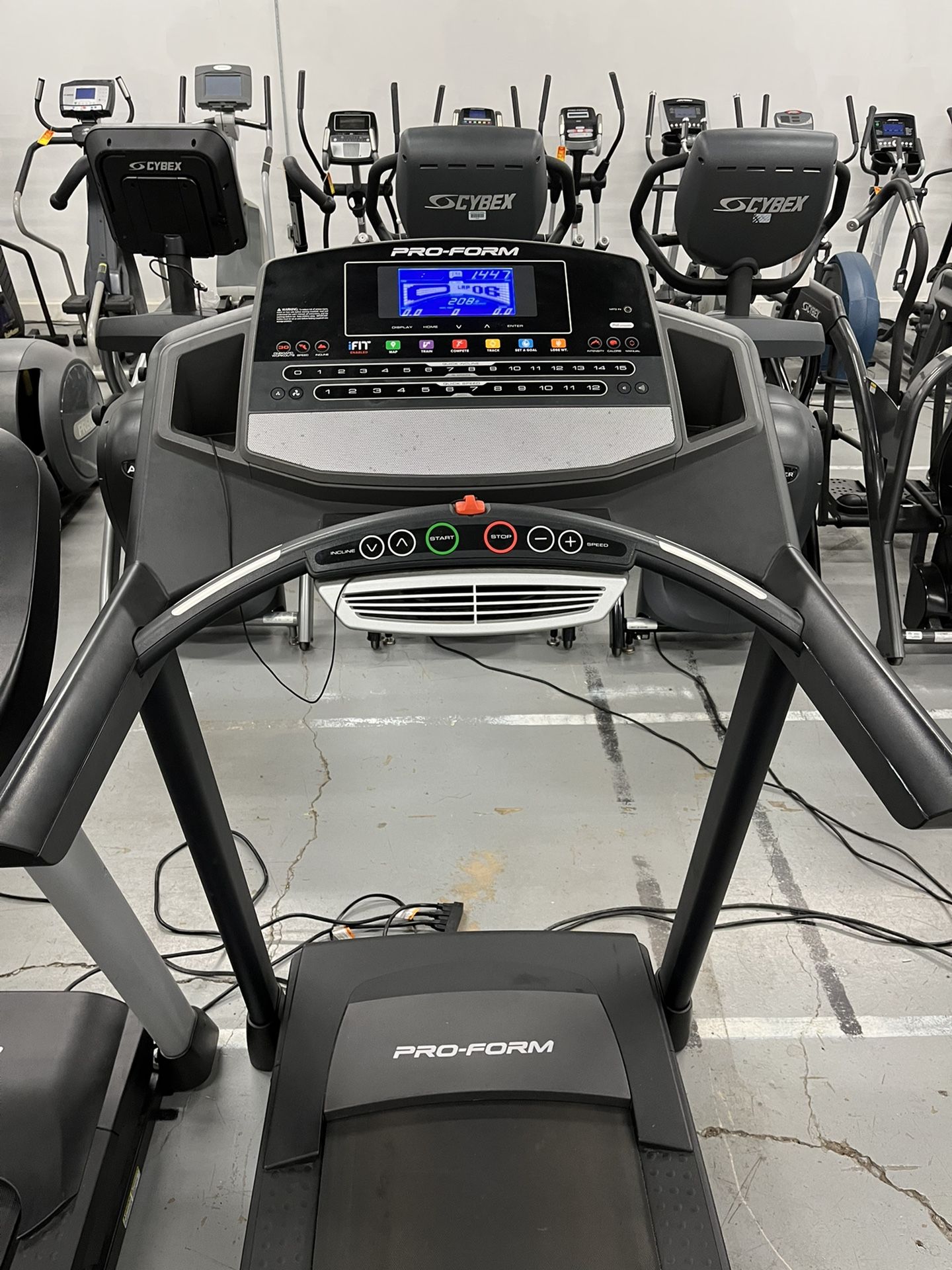 ProForm Power 995i Folding Treadmill for Home Gym