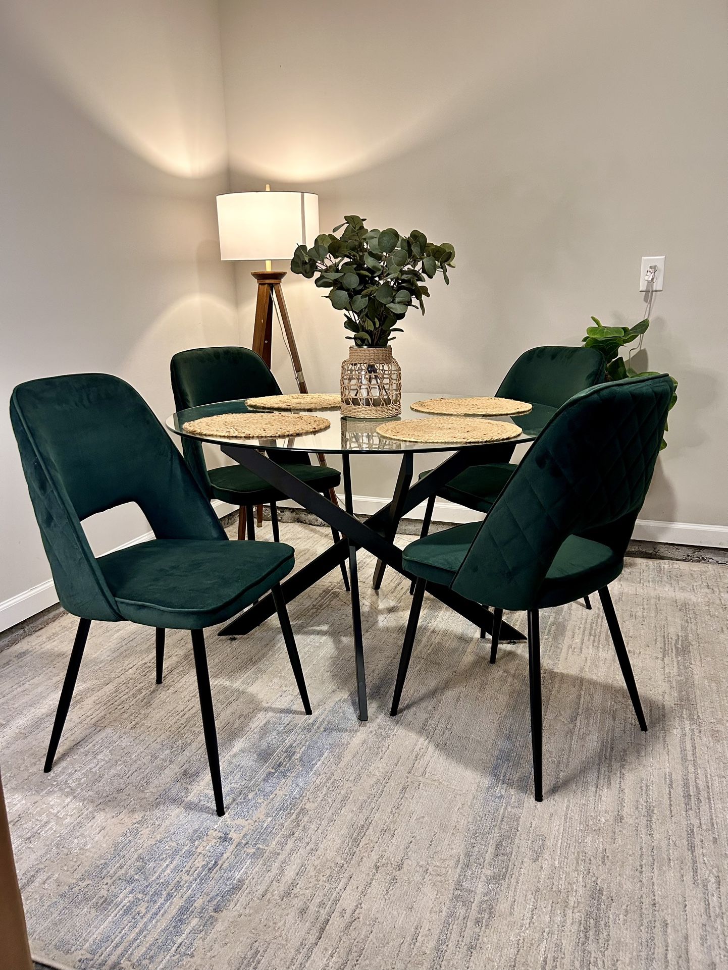 NEW DINING ROOMS FOR 4 PEOPLE‼️