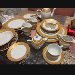 Gold Dish Setting For 7 Make An Offer