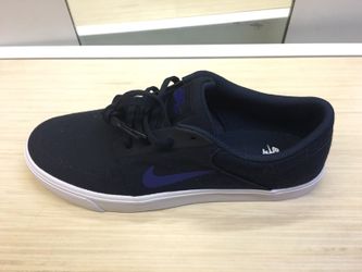 Nike Size 8.5 Brand New $35 Price is firm....