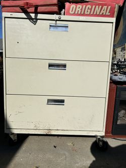 Filleing Cabinet  