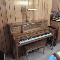 Baldwin Piano Upright Hamilton Model 