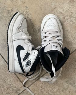 kids shoes size 12
