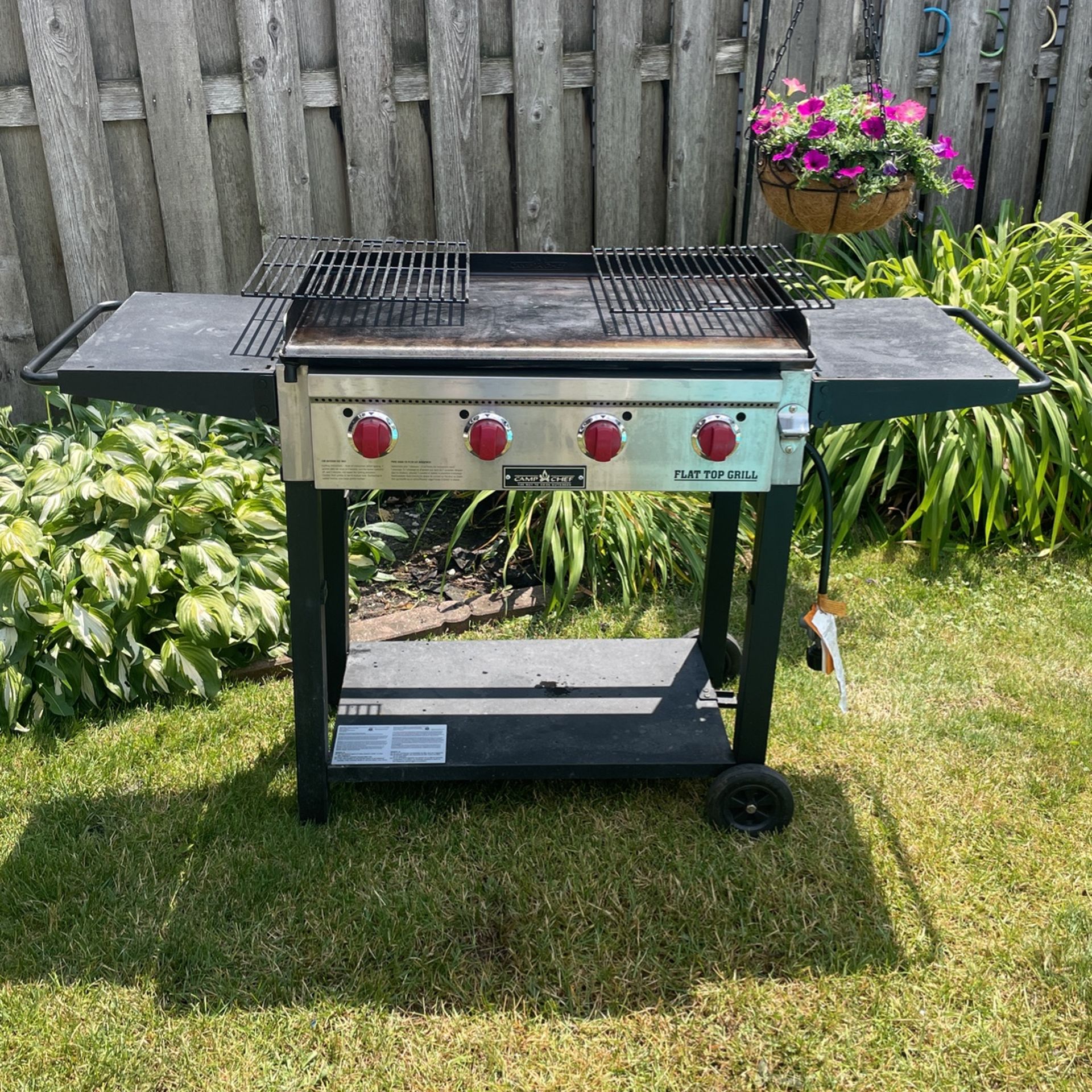 Camp Chef 4 Burner Grill And Griddle