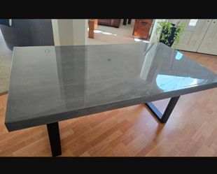 Amazing!  DESIGNER DINING Table