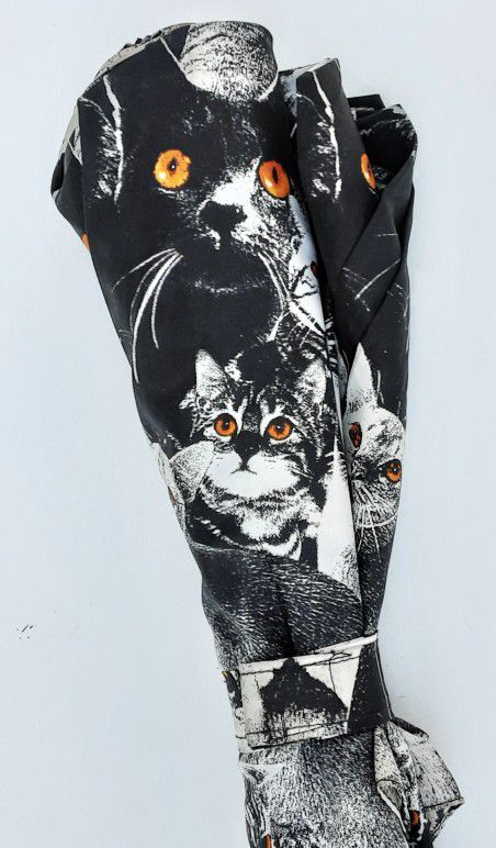 Totes 1997 Cat Travel Sized Umbrella W Black And White Cats And Kittens Collectible For Cat Lover