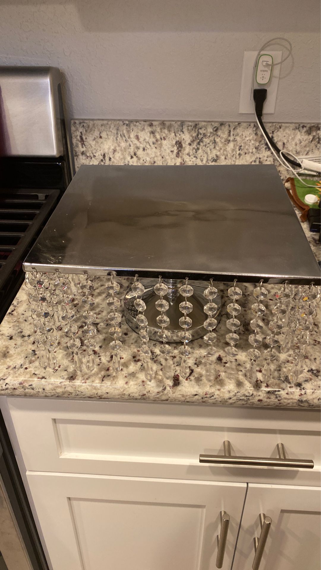 Cake stand
