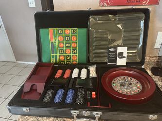 SHARPER IMAGE CASINO, POKER ROULETTE LIKE NEW CONDITION